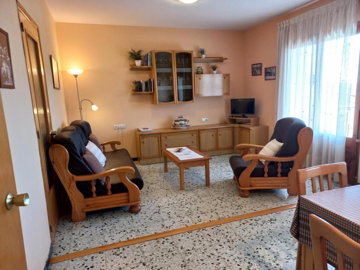 Cal Servero Peramola Buitenkant foto