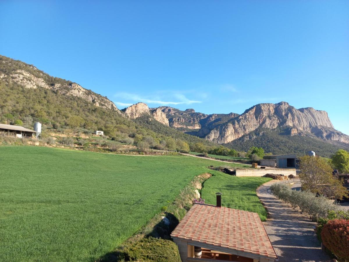 Cal Servero Peramola Buitenkant foto