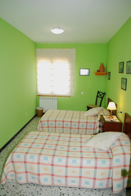 Cal Servero Peramola Buitenkant foto