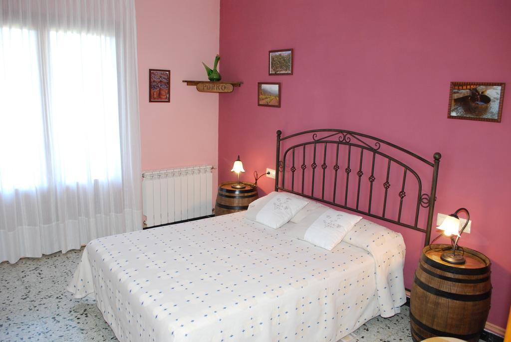 Cal Servero Peramola Buitenkant foto